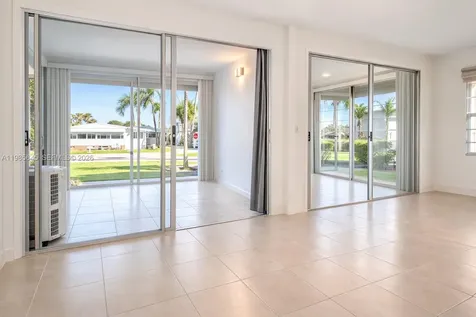 2260 SW 85th Way Davie FL 33324
