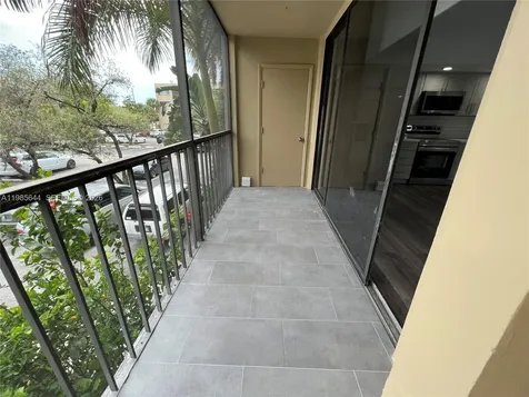 8635 NW 8th Street Miami FL 33126