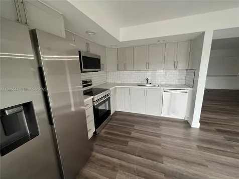 8635 NW 8th Street Miami FL 33126