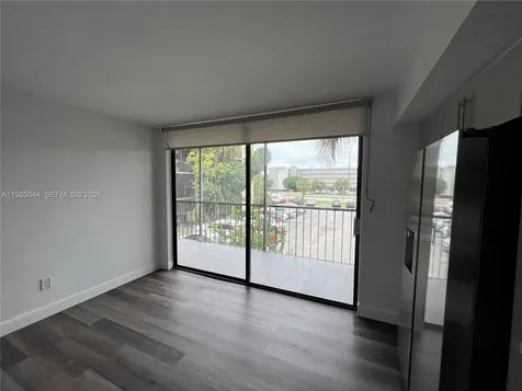 8635 NW 8th Street Miami FL 33126