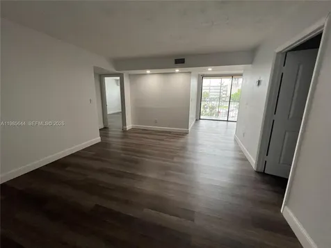 8635 NW 8th Street Miami FL 33126