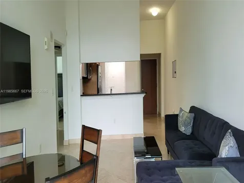31 SE 5th Street Miami FL 33131