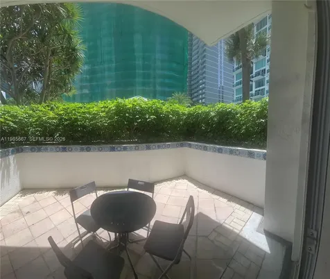 31 SE 5th Street Miami FL 33131
