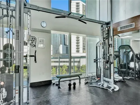31 SE 5th Street Miami FL 33131