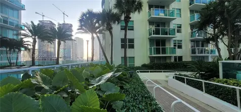 31 SE 5th Street Miami FL 33131
