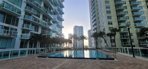 31 SE 5th Street Miami FL 33131