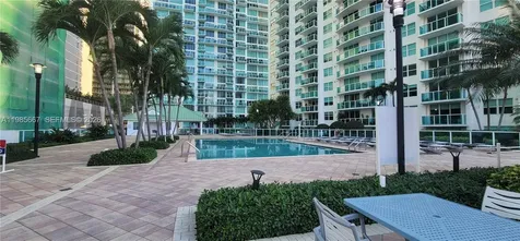 31 SE 5th Street Miami FL 33131