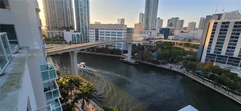 31 SE 5th Street Miami FL 33131