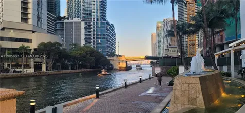 31 SE 5th Street Miami FL 33131