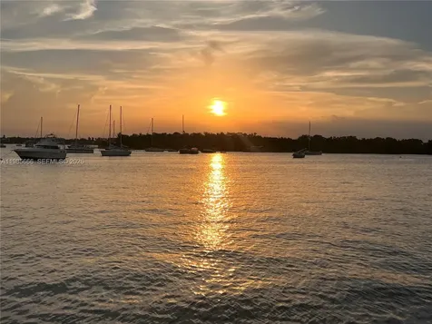 7928 West Drive North Bay Village FL 33141