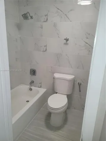 14389 Kendale Lakes Circle Miami FL 33183