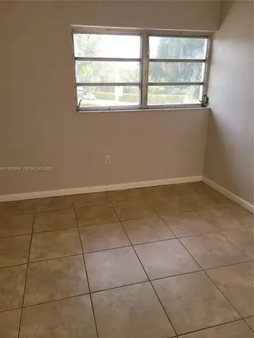 14389 Kendale Lakes Circle Miami FL 33183