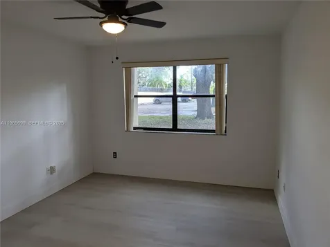 601 Ives Dairy Road Miami FL 33179