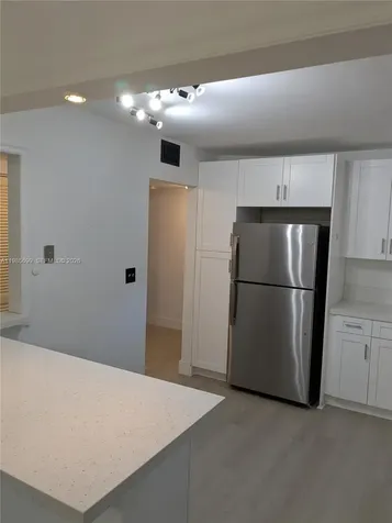 601 Ives Dairy Road Miami FL 33179