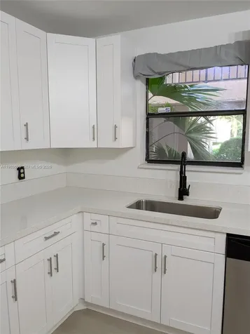 601 Ives Dairy Road Miami FL 33179
