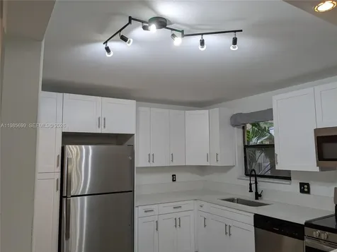 601 Ives Dairy Road Miami FL 33179