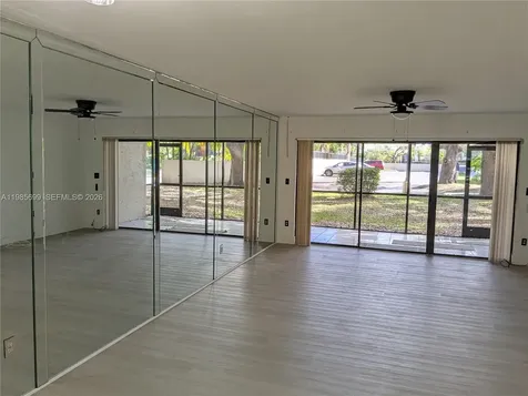 601 Ives Dairy Road Miami FL 33179