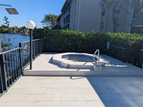 601 Ives Dairy Road Miami FL 33179
