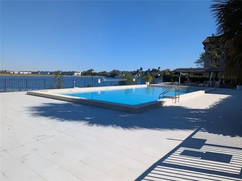601 Ives Dairy Road Miami FL 33179