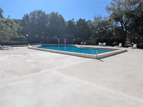 601 Ives Dairy Road Miami FL 33179