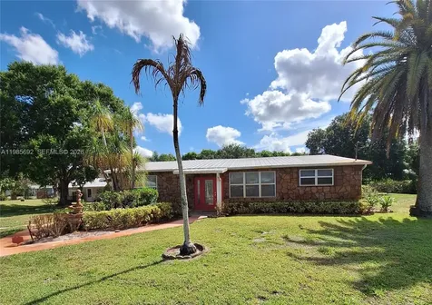 5525 SE Ault Avenue Stuart FL 34997