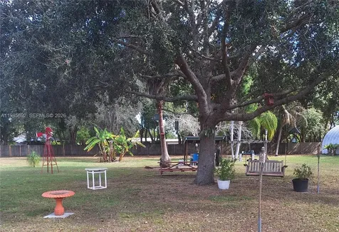 5525 SE Ault Avenue Stuart FL 34997