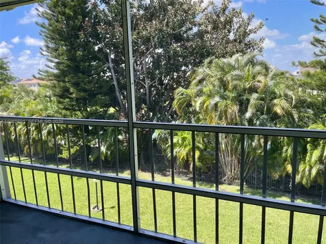 1000 Hillcrest Court Hollywood FL 33021