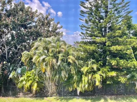 1000 Hillcrest Court Hollywood FL 33021