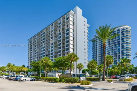 1865 N 79th Street Causeway North Bay Village FL 33141