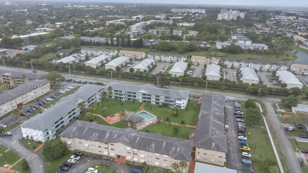 5300 Washington Street Hollywood FL 33021
