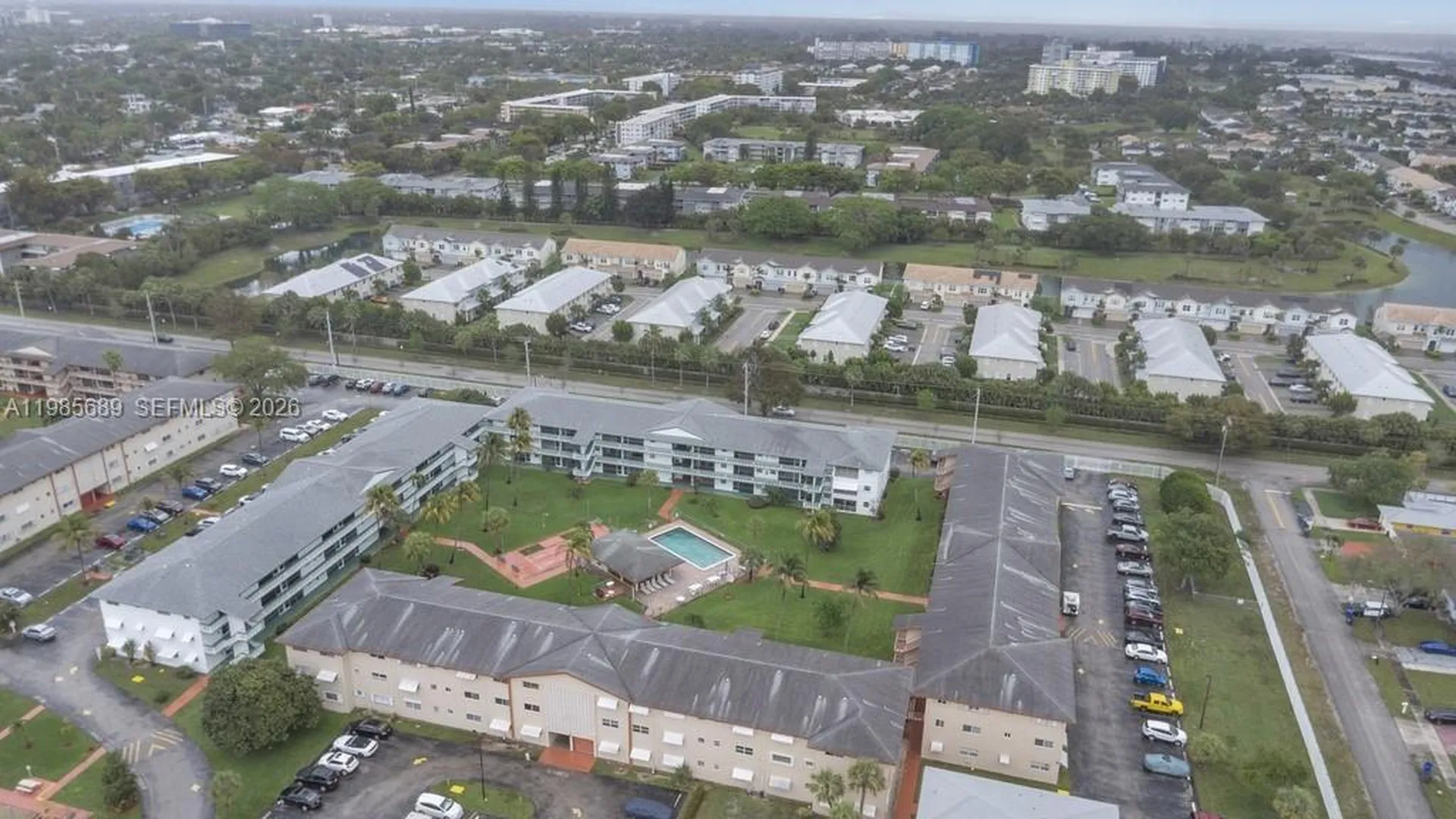 5300 Washington Street Hollywood FL 33021