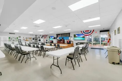 5300 Washington Street Hollywood FL 33021