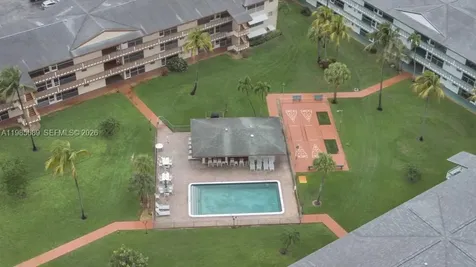 5300 Washington Street Hollywood FL 33021
