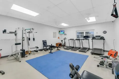 5300 Washington Street Hollywood FL 33021