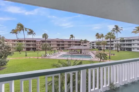 5300 Washington Street Hollywood FL 33021