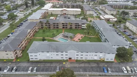 5300 Washington Street Hollywood FL 33021