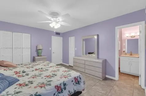 5300 Washington Street Hollywood FL 33021