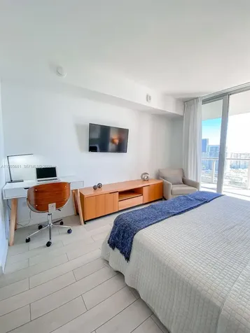 2602 E Hallandale Beach Boulevard Hallandale Beach FL 33009