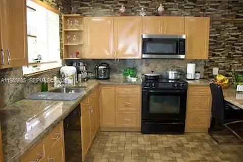 8140 W 12th Avenue Hialeah FL 33014