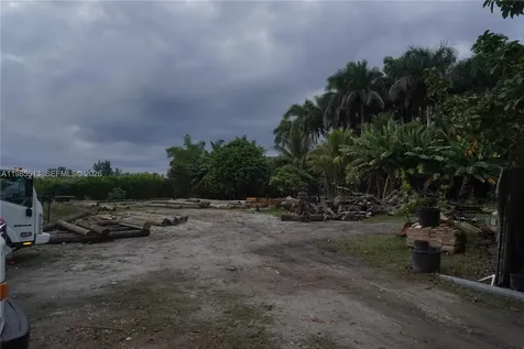 15375 SW 209 Avenue Miami FL 33187