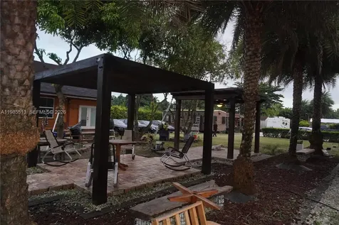 15375 SW 209 Avenue Miami FL 33187