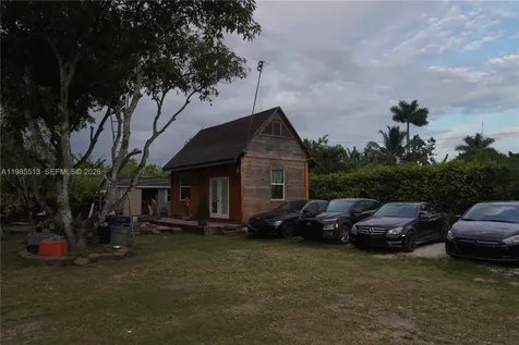 15375 SW 209 Avenue Miami FL 33187