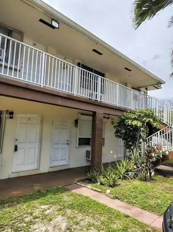 1816 Mckinley Street Hollywood FL 33020