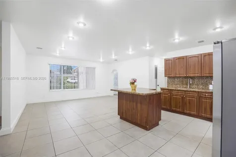 6450 Mckinley Street Hollywood FL 33024