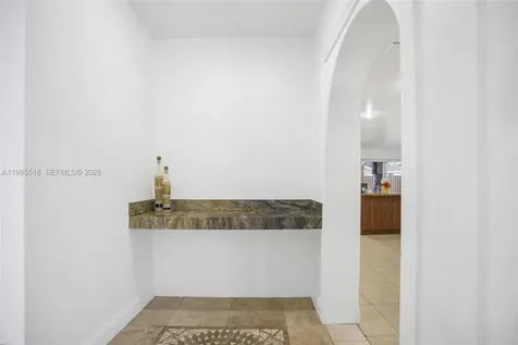 6450 Mckinley Street Hollywood FL 33024