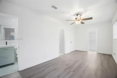 6450 Mckinley Street Hollywood FL 33024
