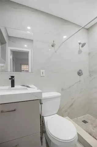 6450 Mckinley Street Hollywood FL 33024
