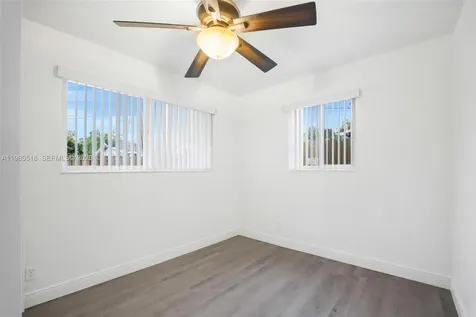 6450 Mckinley Street Hollywood FL 33024