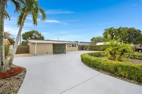 6450 Mckinley Street Hollywood FL 33024