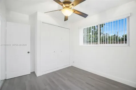 6450 Mckinley Street Hollywood FL 33024
